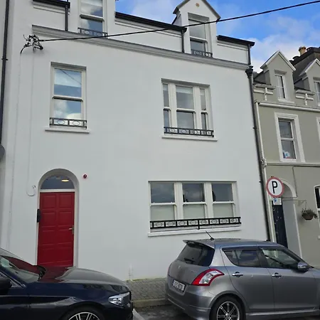 2 Bed With Harbour Views 2 *