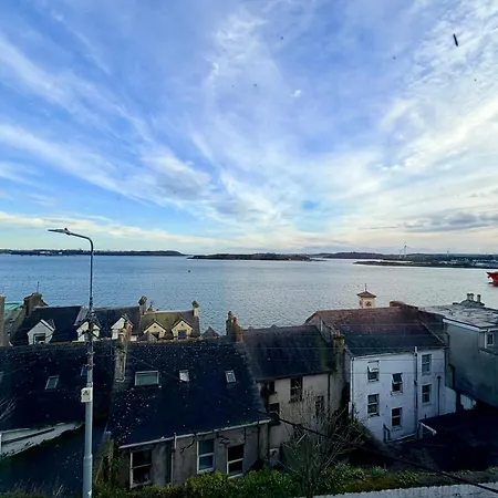 2 Bed With Harbour Views 2 * 코브