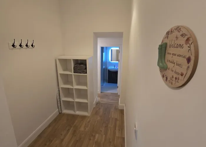 2 Bed With Harbour Views 2